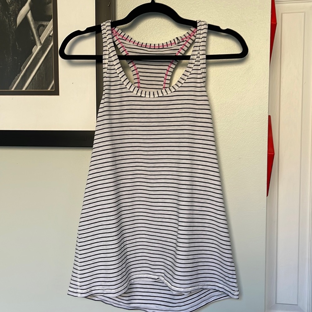 Lululemon modern racerback - parallel stripe - white and black stripes - size 10